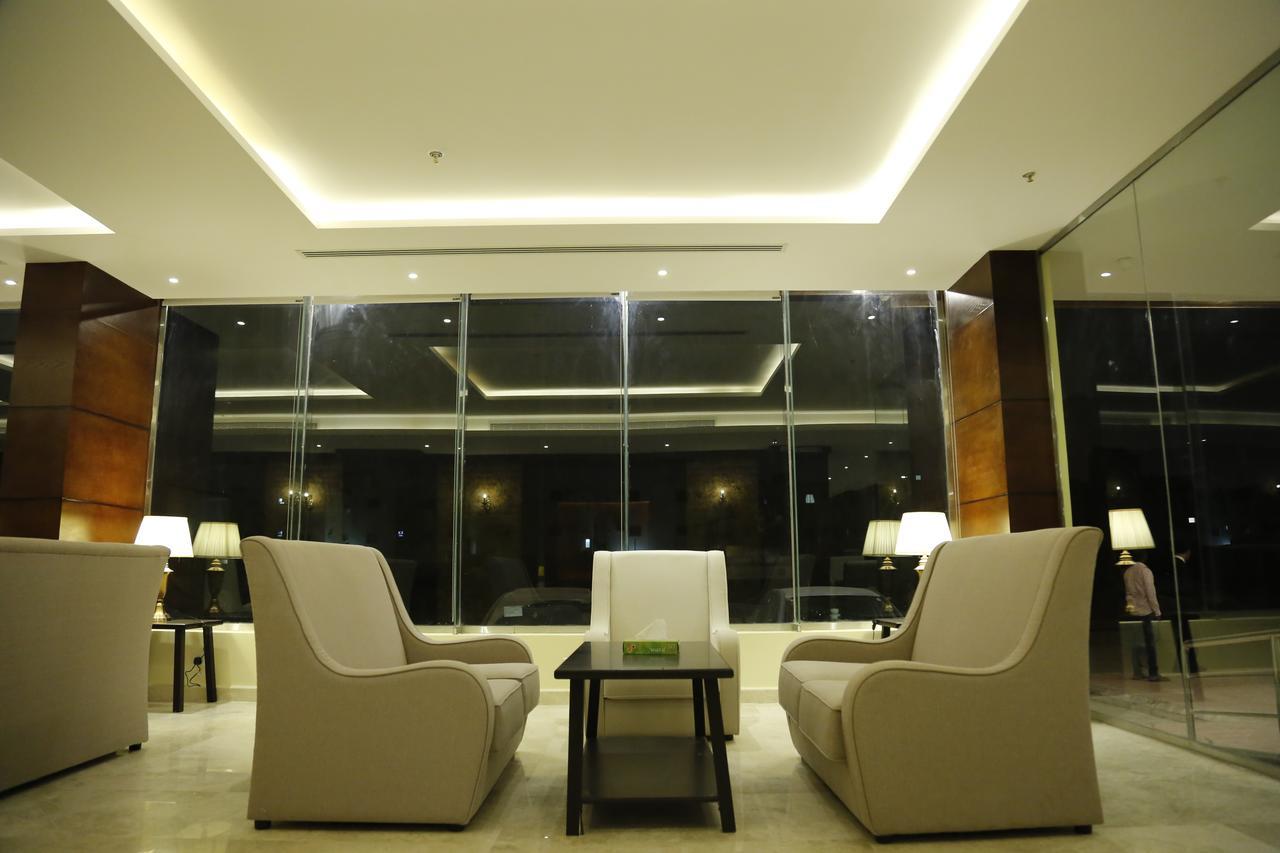 Flora Hotel Suite 2 فلورا2 للشقق المخدومة Ριάντ Εξωτερικό φωτογραφία